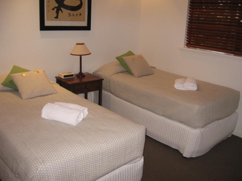 Bermuda Villas Sunshine Coast Extérieur photo