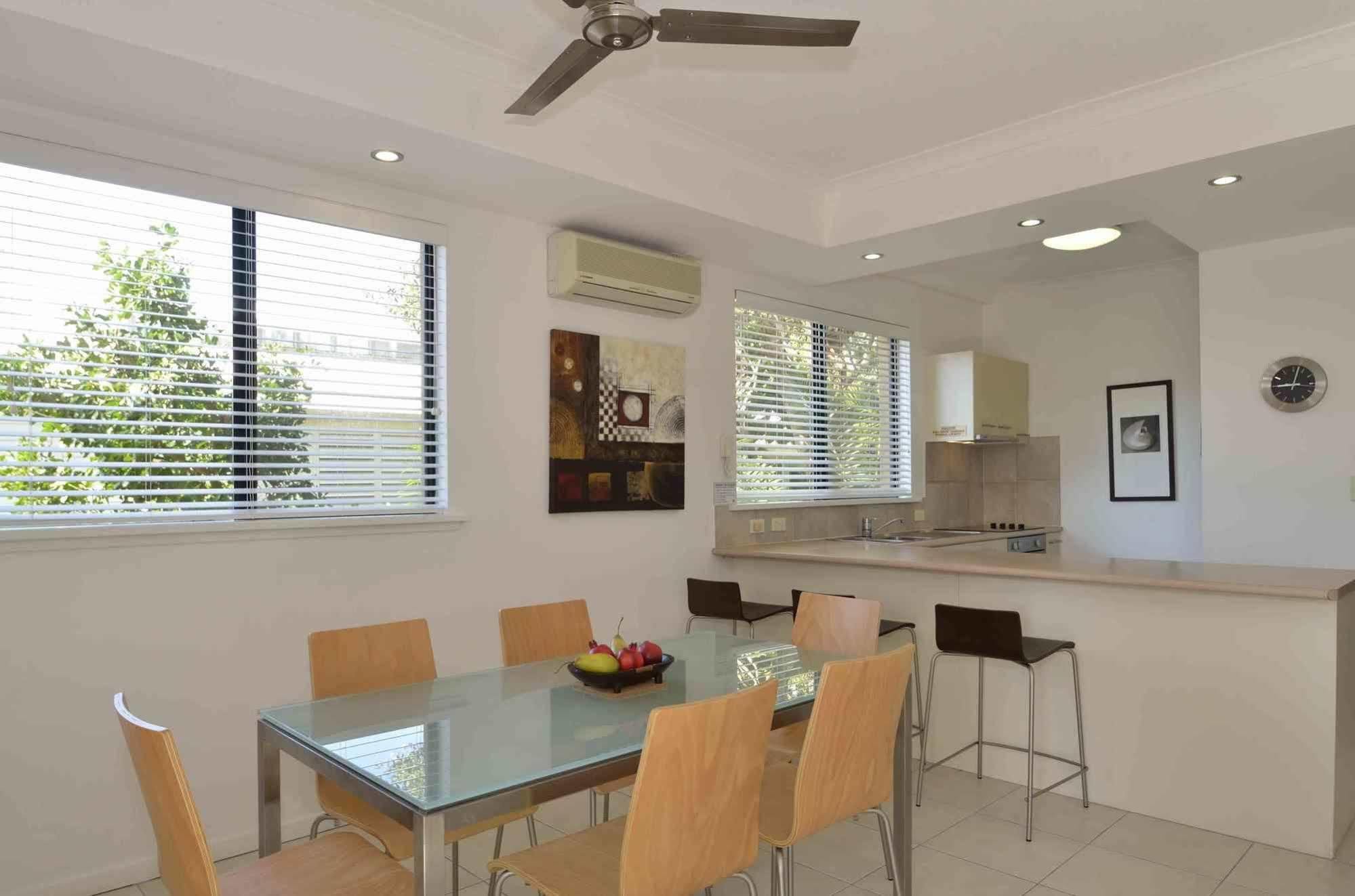 Bermuda Villas Sunshine Coast Extérieur photo