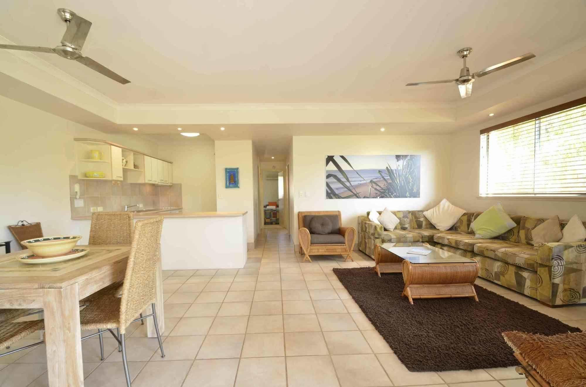 Bermuda Villas Sunshine Coast Extérieur photo