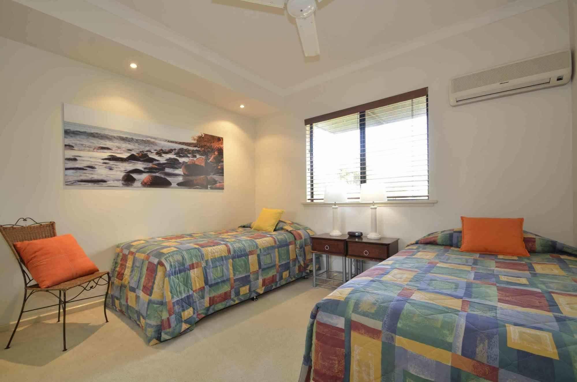 Bermuda Villas Sunshine Coast Extérieur photo