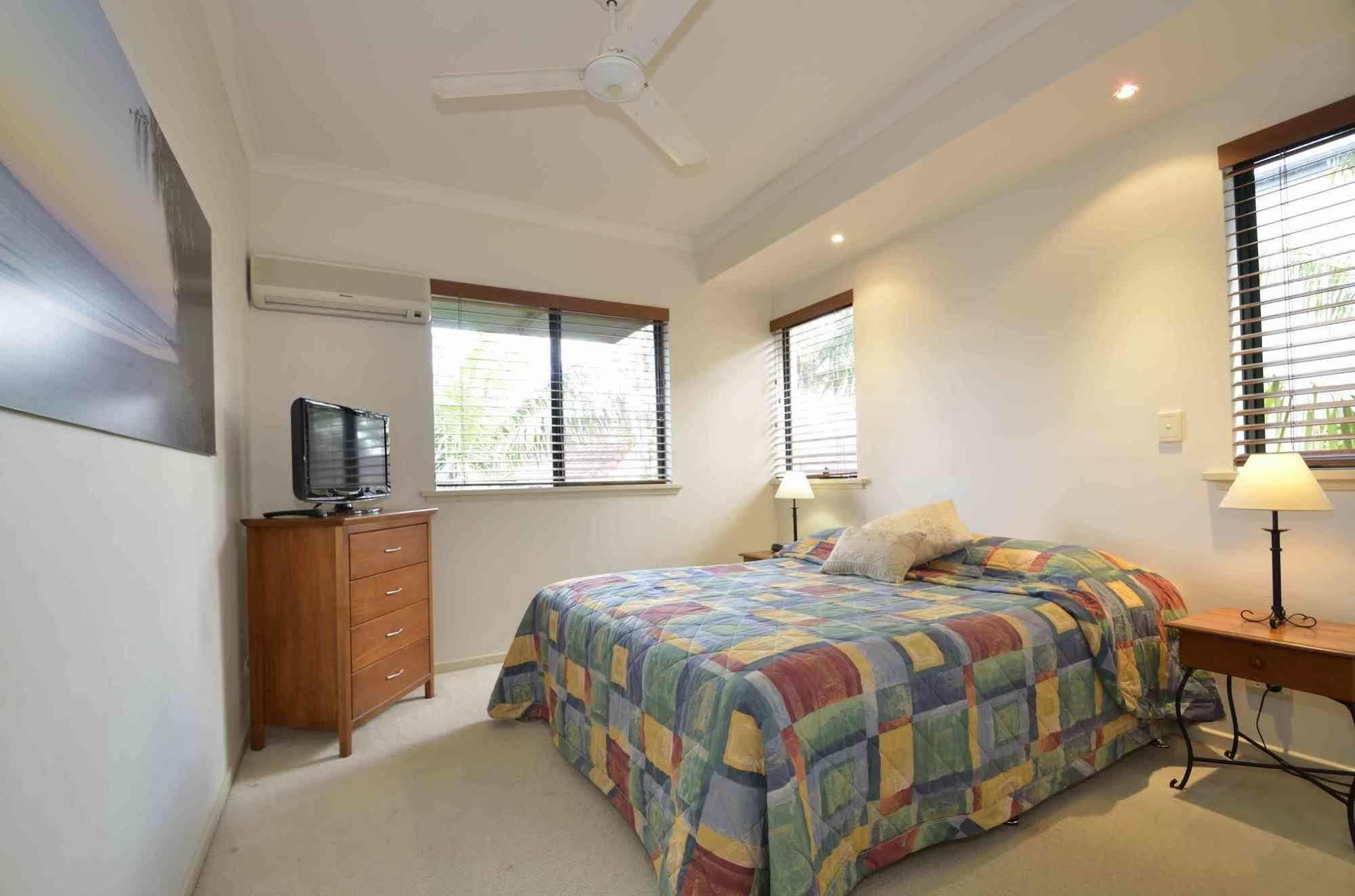 Bermuda Villas Sunshine Coast Extérieur photo